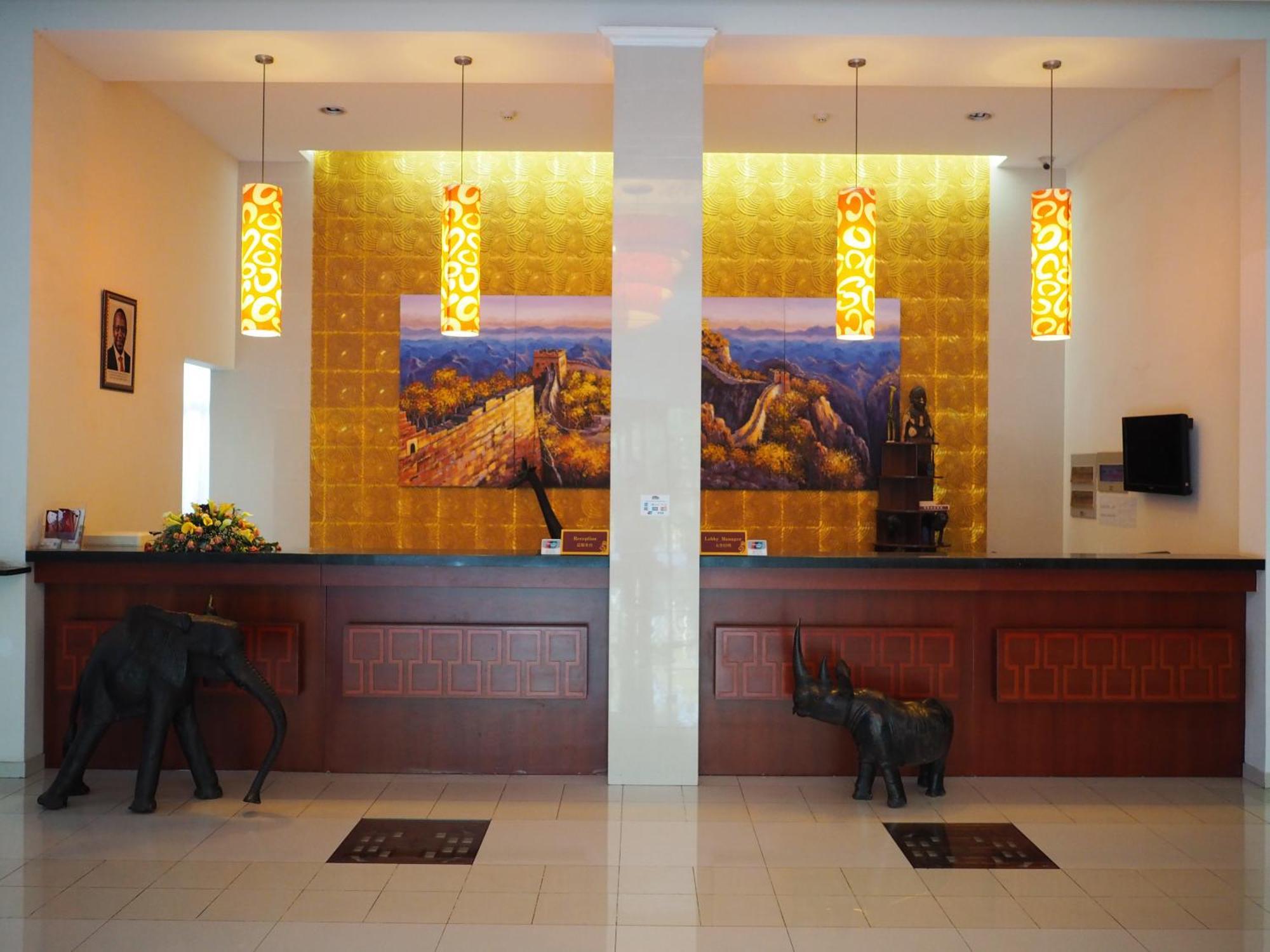 Soluxe Club International Hotel Nairobi Exterior foto